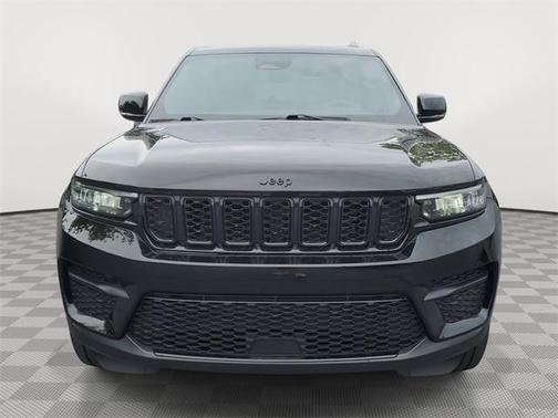 2022 Jeep Grand Cherokee Altitude