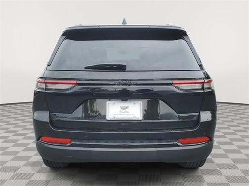 2022 Jeep Grand Cherokee Altitude