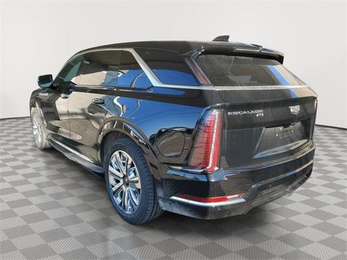 2025 Cadillac Escalade Luxury