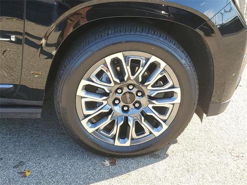 2023 GMC Yukon Denali Ultimate