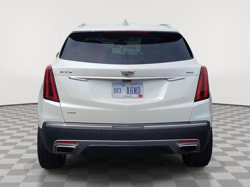 Crystal White Tricoat 2020 Cadillac XT5 Premium Luxury