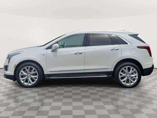 Crystal White Tricoat 2020 Cadillac XT5 Premium Luxury