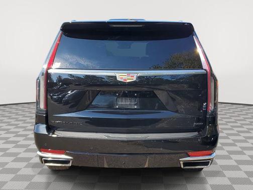 2022 Cadillac Escalade Luxury