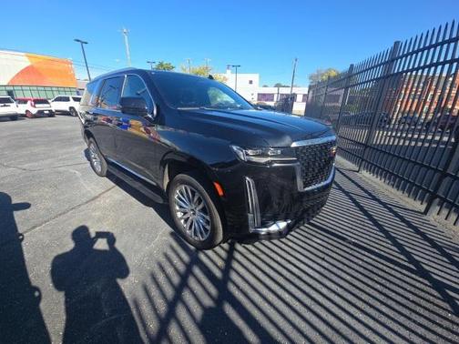 2022 Cadillac Escalade Luxury