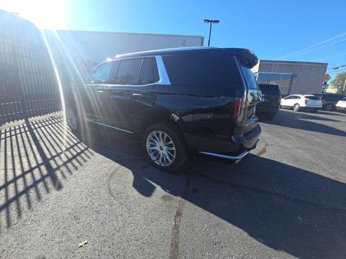 2022 Cadillac Escalade Luxury