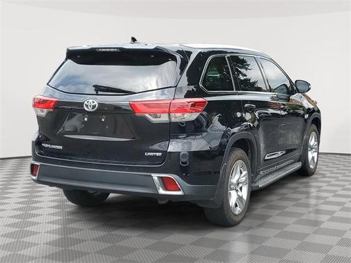 2017 Toyota Highlander Limited Platinum