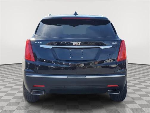 2018 Cadillac XT5 Base
