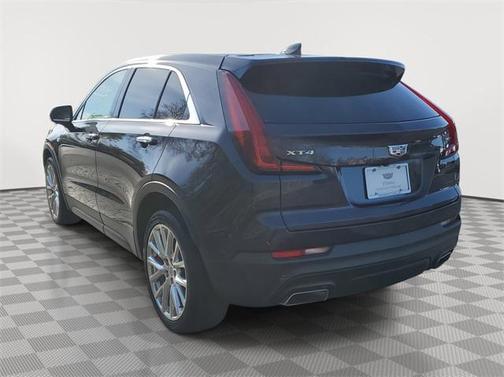 2022 Cadillac XT4 Luxury