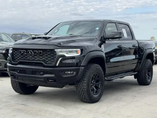 Diamond Black Crystal Pearlcoat 2026 RAM 1500 RHO