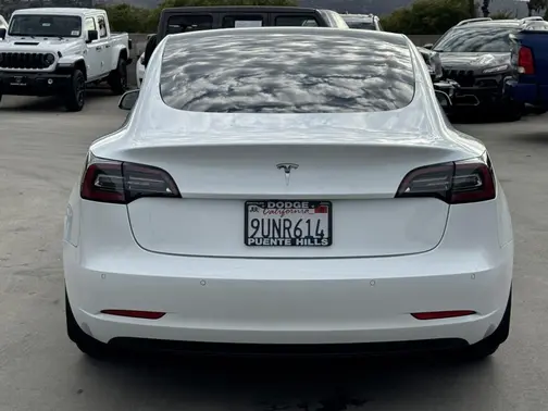 Pearl White Multi-Coat 2021 Tesla Model 3 Standard Range Plus