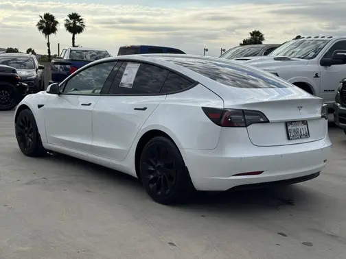 Pearl White Multi-Coat 2021 Tesla Model 3 Standard Range Plus