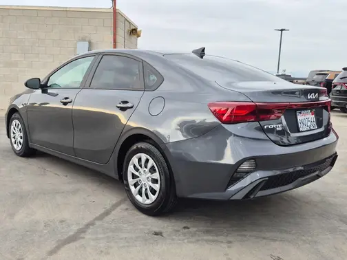 Gravity Gray 2024 Kia Forte LX