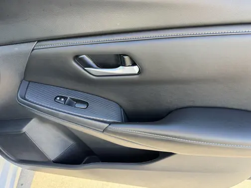 Aspen White Tricoat 2025 Nissan Sentra SV