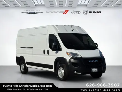 Bright White Clearcoat 2026 RAM ProMaster 2500 Tradesman