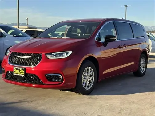 Red Hot Pearl-Coat Exterior Paint 2026 Chrysler Pacifica Select