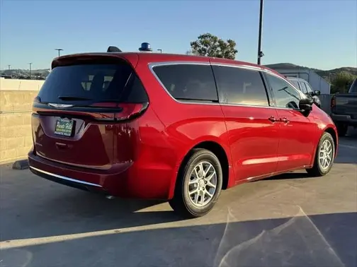 Red Hot Pearl-Coat Exterior Paint 2026 Chrysler Pacifica Select