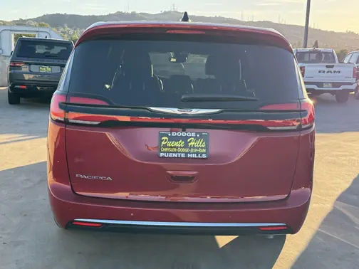 Red Hot Pearl-Coat Exterior Paint 2026 Chrysler Pacifica Select