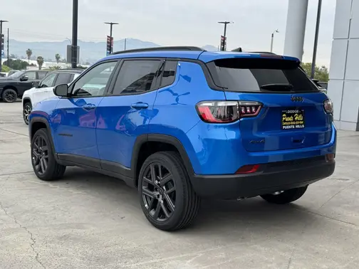 Hydro Blue Pearl-Coat Exterior Paint 2026 Jeep Compass Latitude Altitude