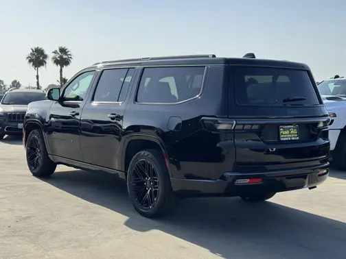 High Gloss Black Exterior Paint 2026 Jeep Grand Wagoneer L Limited Reserve