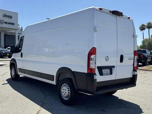 Bright White Clearcoat 2026 RAM ProMaster 2500 Tradesman