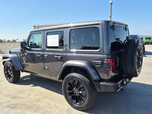 Granite Crystal Metallic Clearcoat 2025 Jeep Wrangler 4xe Sahara