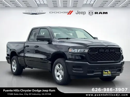 Diamond Black Crystal Pearl-Coat Exterior Paint 2026 RAM 1500 Tradesman