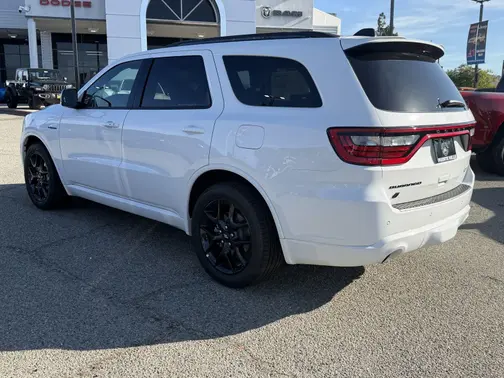 White Knuckle Clear-Coat Exterior Paint 2026 Dodge Durango GT Premium HEMI V8