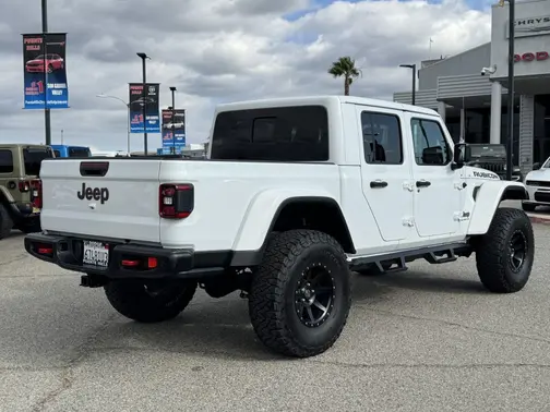 Bright White Clearcoat 2021 Jeep Gladiator Rubicon