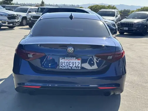 Montecarlo Blue Metallic 2020 Alfa Romeo Giulia