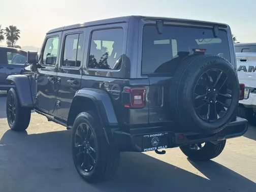 Granite Crystal Metallic Clearcoat 2025 Jeep Wrangler 4xe Sahara