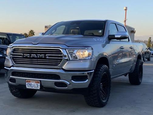 2023 RAM 1500 Laramie Crew Cab 4x4 57' Box