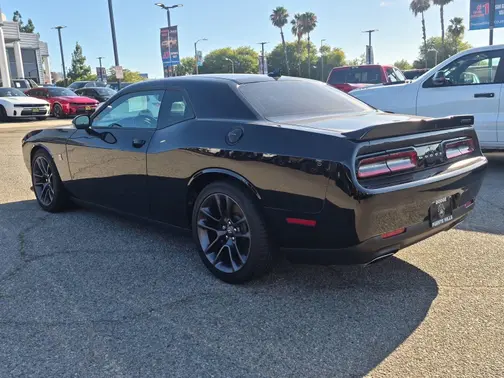 Pitch Black Clearcoat 2023 Dodge Challenger R/T Scat Pack