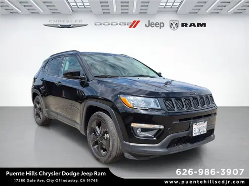 Diamond Black Crystal Pearlcoat 2019 Jeep Compass Altitude