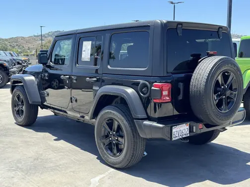 Black Clearcoat 2022 Jeep Wrangler Unlimited Sport Altitude