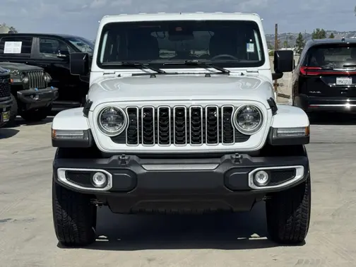 Bright White Clearcoat 2025 Jeep Wrangler Sahara