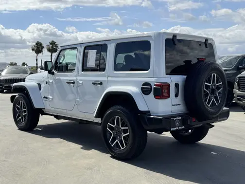 Bright White Clearcoat 2025 Jeep Wrangler Sahara