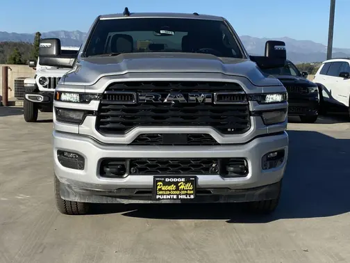 Silver-Zynith Exterior Paint 2026 RAM 2500 Big Horn