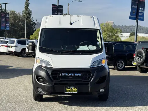 Bright White Clearcoat 2025 RAM ProMaster 2500 Tradesman