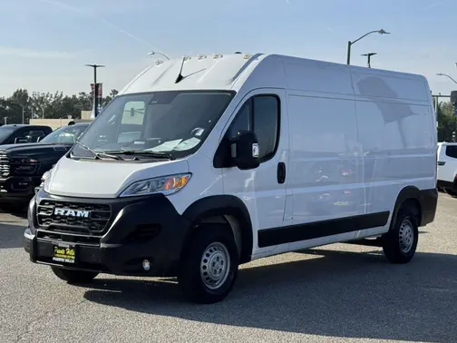 Bright White Clearcoat 2025 RAM ProMaster 2500 Tradesman
