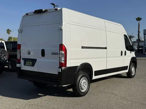 Bright White Clearcoat 2025 RAM ProMaster 2500 Tradesman
