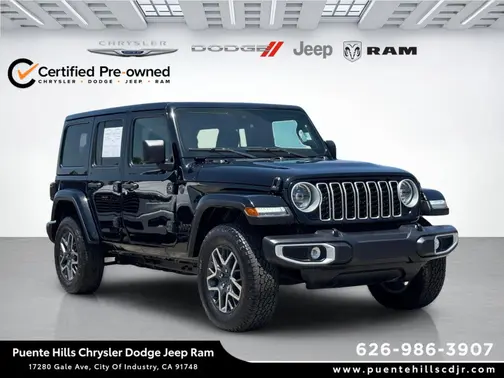 Black Clearcoat 2025 Jeep Wrangler Sahara