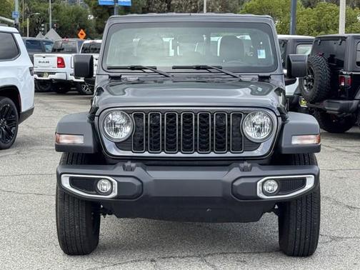 2024 Jeep Gladiator Sport