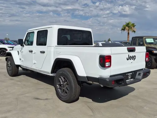 Bright White Clear-Coat Exterior Paint 2026 Jeep Gladiator Sport S