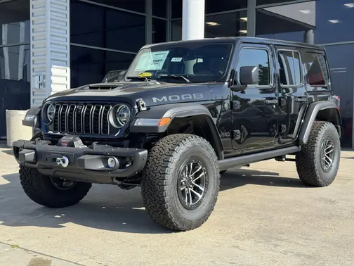Black Clear-Coat Exterior Paint 2026 Jeep Wrangler Moab 392
