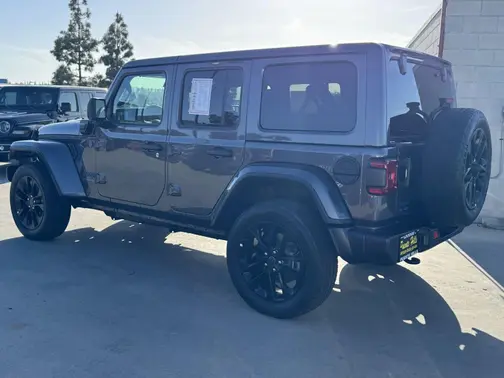 Granite Crystal Metallic Clearcoat 2025 Jeep Wrangler 4xe Sahara