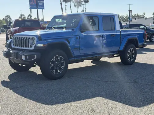 Hydro Blue Pearl-Coat Exterior Paint 2026 Jeep Gladiator Sahara