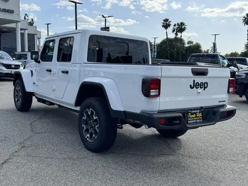 Bright White Clear-Coat Exterior Paint 2026 Jeep Gladiator Sahara