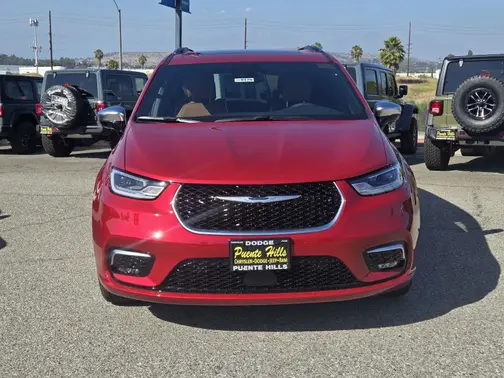 Red Hot Pearl-Coat Exterior Paint 2026 Chrysler Pacifica Pinnacle
