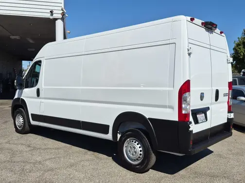 Bright White Clearcoat 2026 RAM ProMaster 2500 Tradesman