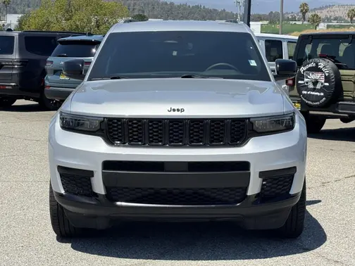 Silver Zynith 2024 Jeep Grand Cherokee L Altitude